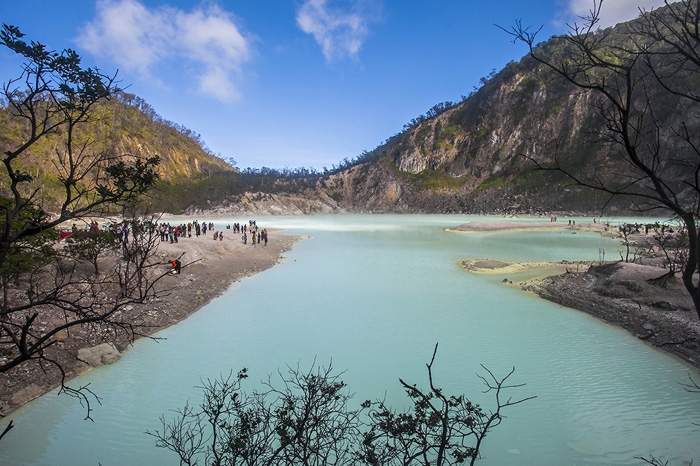 Discover Bandung